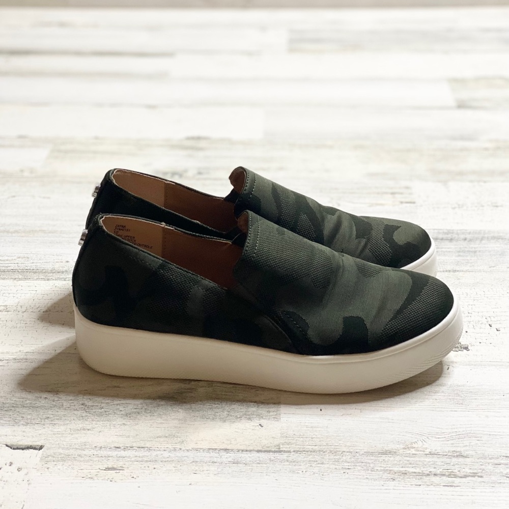 Steve Madden Zayna Camo Platforms